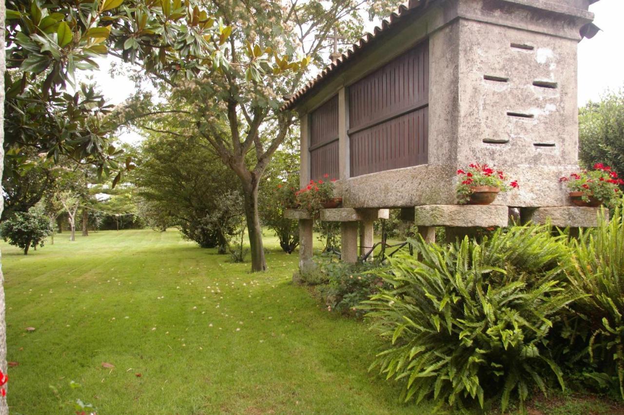 Vivienda Tradicional Con Jardin Y Patio Interior Villa Villanueva De Arosa Ngoại thất bức ảnh